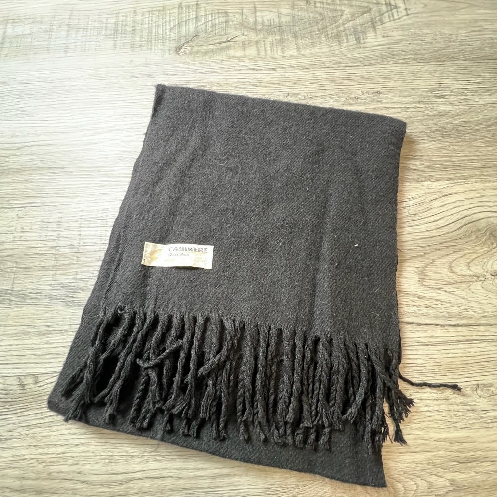 Royal Rossi Scarf One Size Black 100% Cashmere Fringed Winter Luxury Accessory